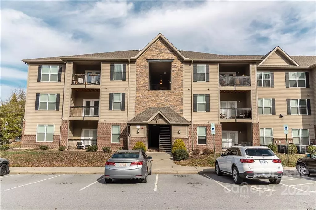 Fletcher, NC 28732,91 Brickton Village CIR #201