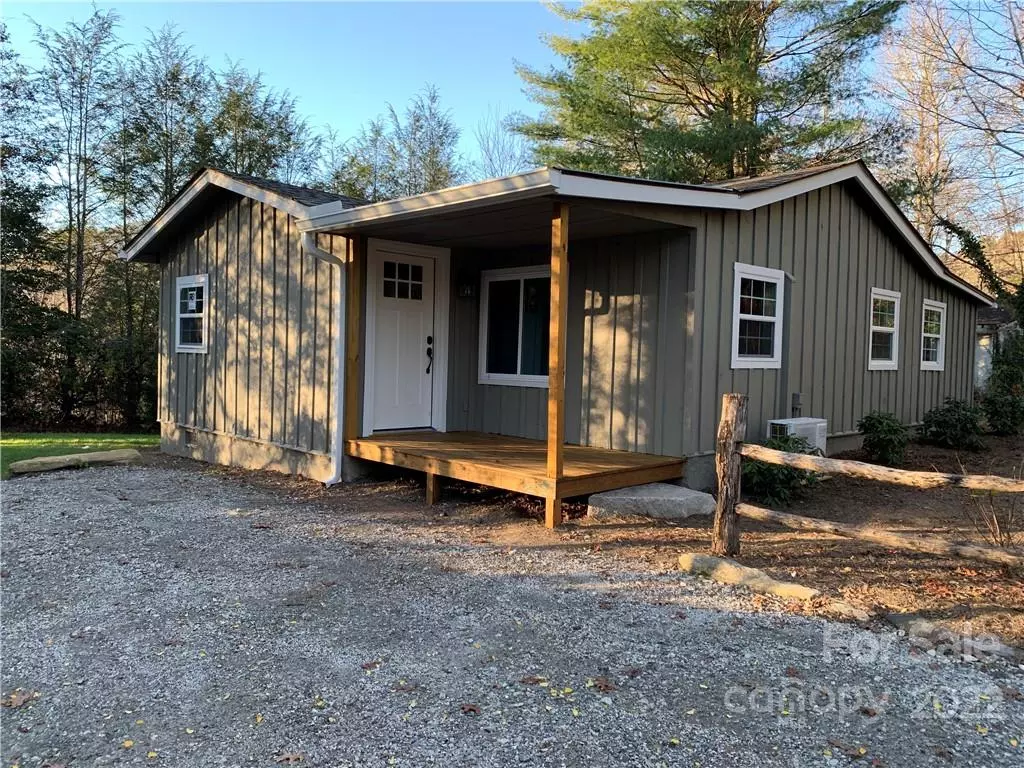 Sapphire, NC 28774,8 Weasel WAY