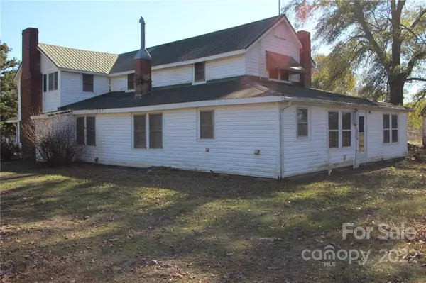 Iron Station, NC 28080,1612 Forum LN