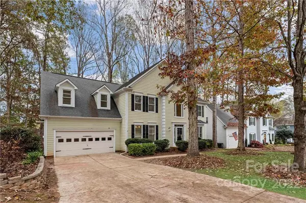 Huntersville, NC 28078,8713 New Oak LN