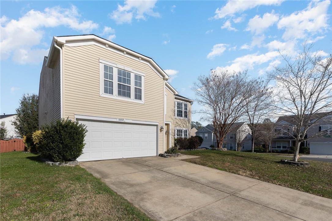 Charlotte, NC 28216,6602 Fawn View DR