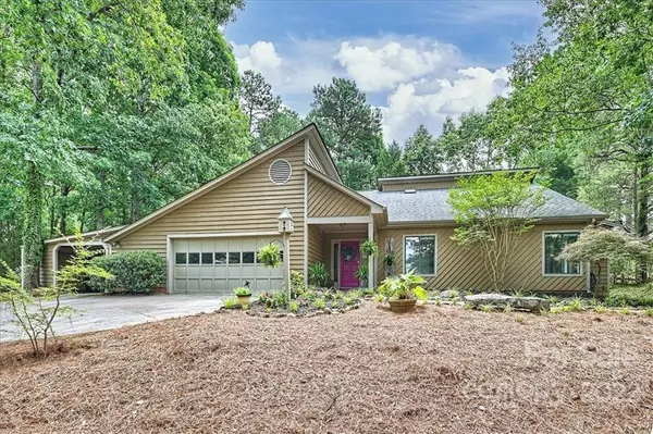 29007 Silver Fox DR, Tega Cay, SC 29708