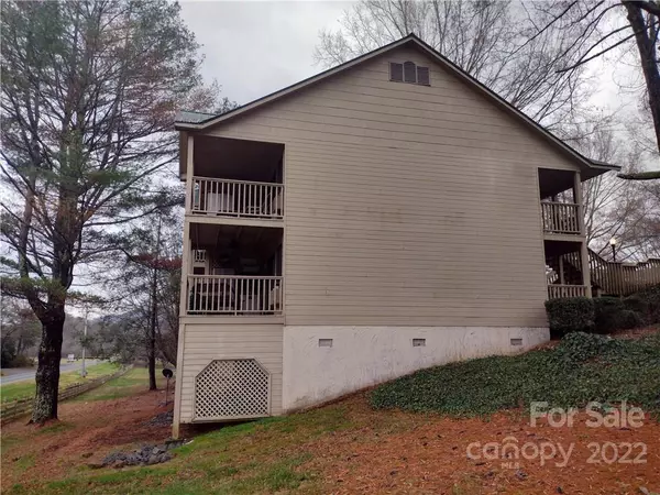 Lake Lure, NC 28746,160 Whitney BLVD #4