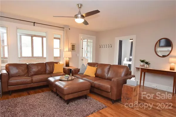 Spruce Pine, NC 28777,44 Hemlock AVE