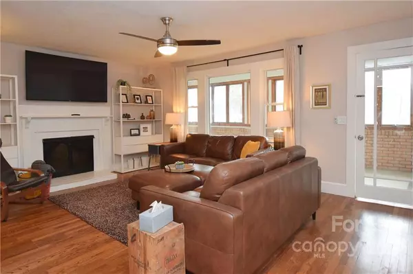 44 Hemlock AVE,  Spruce Pine,  NC 28777