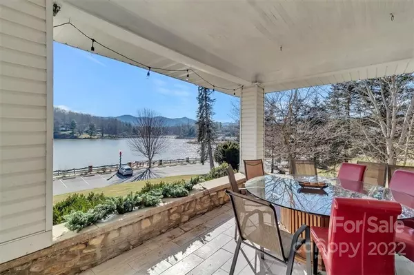 Lake Junaluska, NC 28745,489 N Lakeshore DR