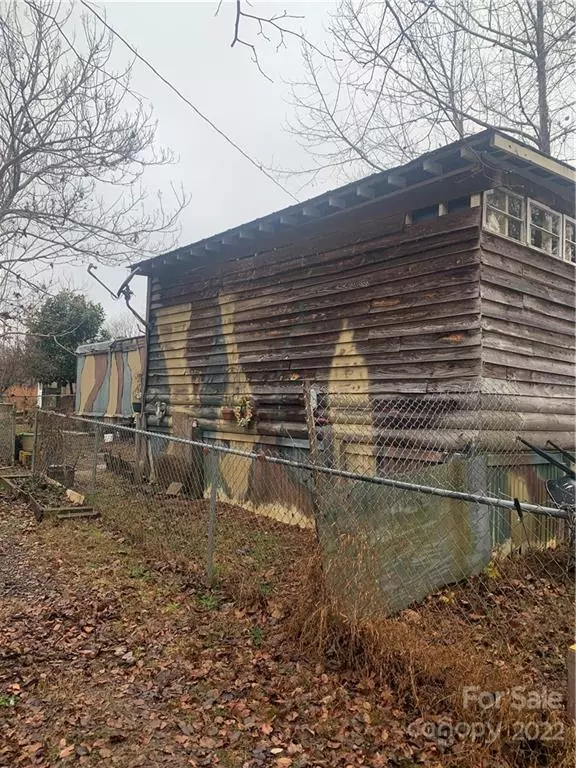 Rutherfordton, NC 28139,1390 Cove RD