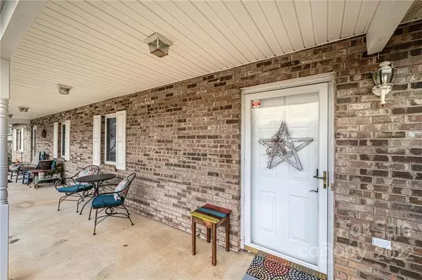 Conover, NC 28613,505 2nd Street PL NE #Unit B3