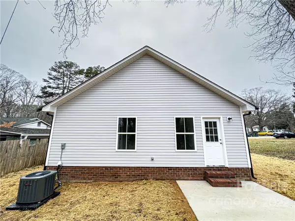 Salisbury, NC 28146,810 Clover ST