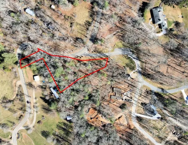 5 Ted Linn DR, Fairview, NC 28730