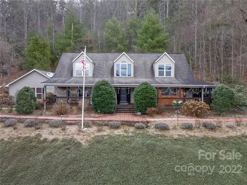 98 Rock Field WAY, Sylva, NC 28779