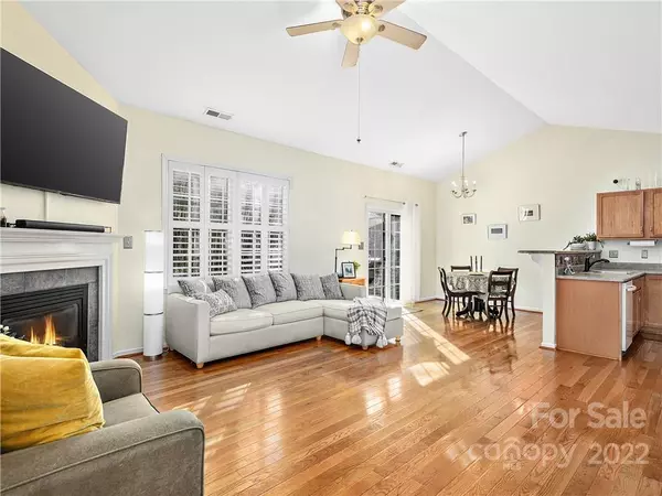 Swannanoa, NC 28778,118 Woodcreek CIR