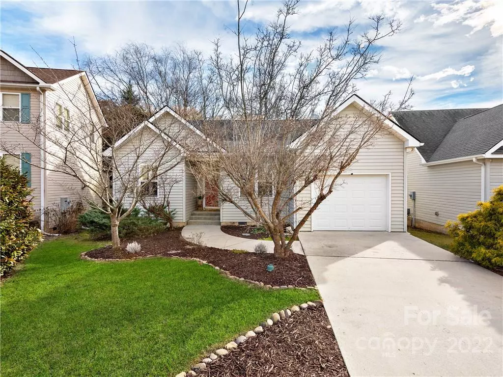 Swannanoa, NC 28778,118 Woodcreek CIR