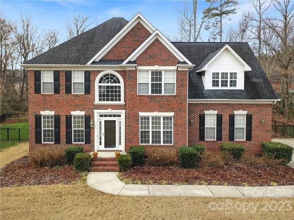 5224 Shannamara DR, Matthews, NC 28104