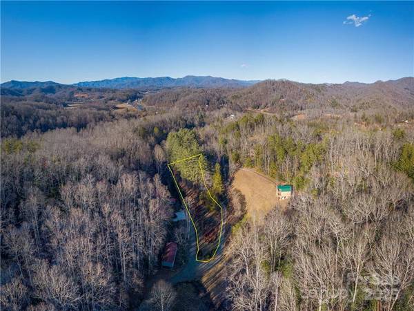 00 Cougar LN, Whittier, NC 28789