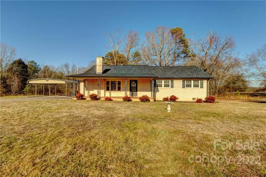 1264 Black RD, Cherryville, NC 28021