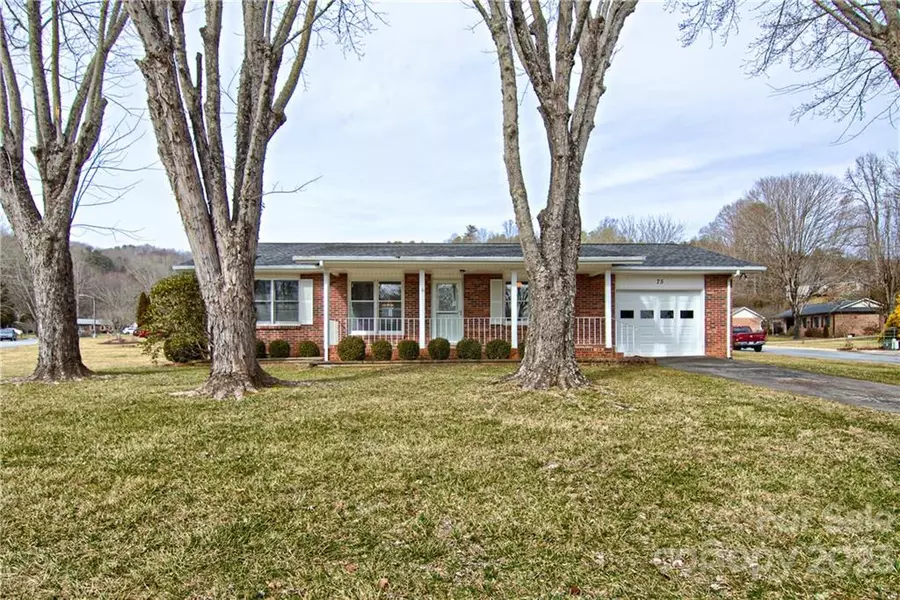 75 Resada DR, Brevard, NC 28712