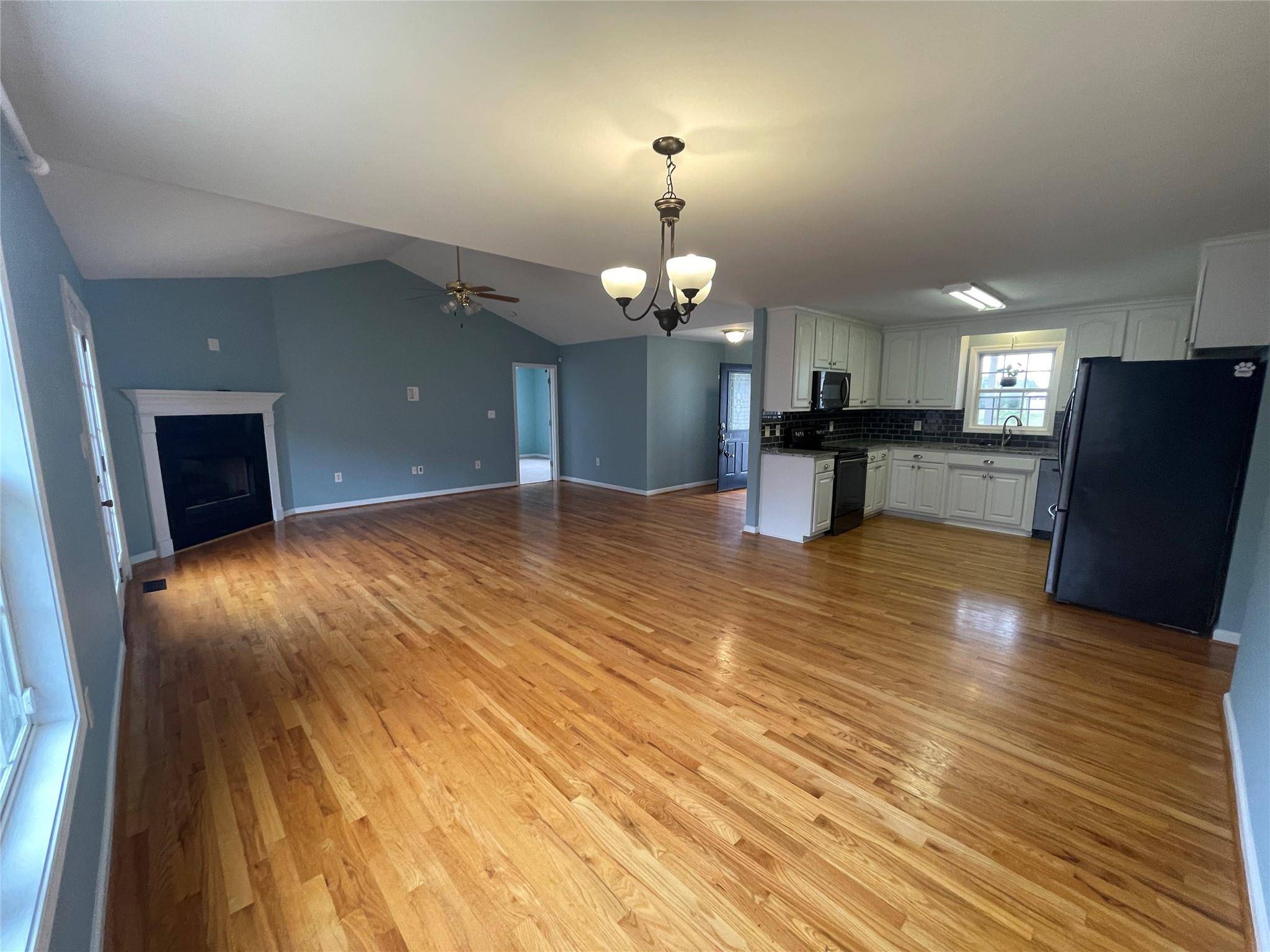 Maiden, NC 28650,4385 Frank Dellinger LN