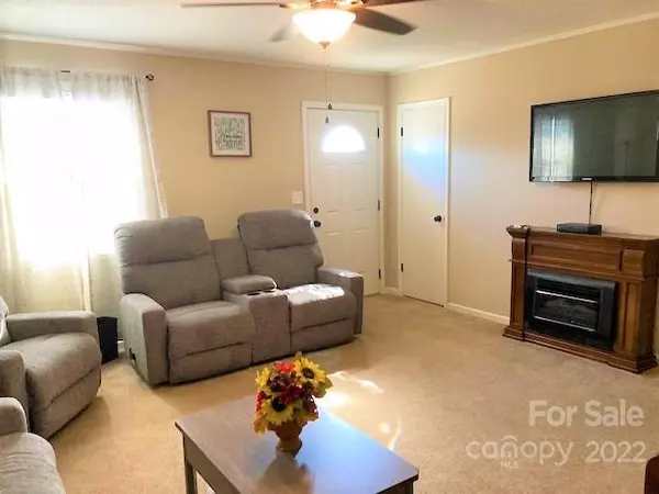 Rutherfordton, NC 28139,687 Thompson RD