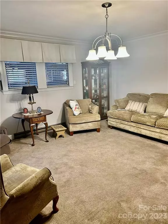 Oakboro, NC 28129,221 Long ST N