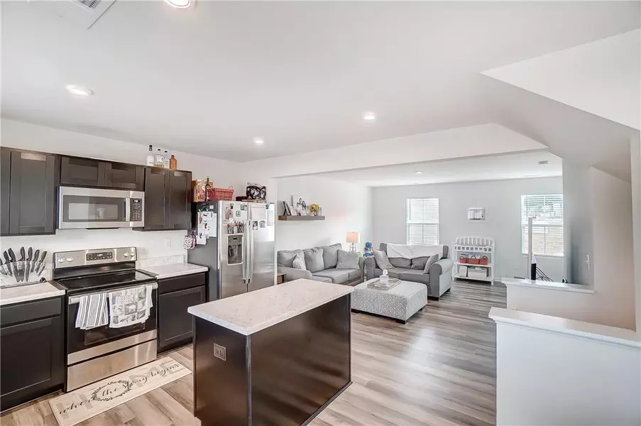 6133 Cutwater CIR, Charlotte, NC 28269