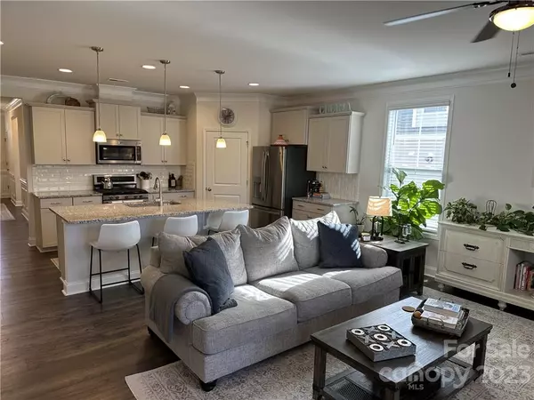 Iron Station, NC 28080,422 Secretariat DR