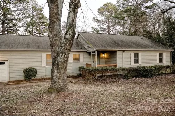 Tega Cay, SC 29708,1215 Molokai DR