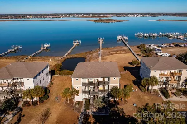 8624 Sound DR, Emerald Isle, NC 28594