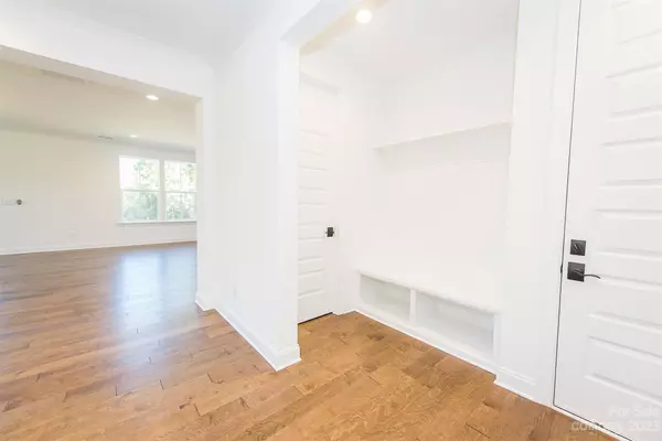 Davidson, NC 28036,15101 June Washam RD