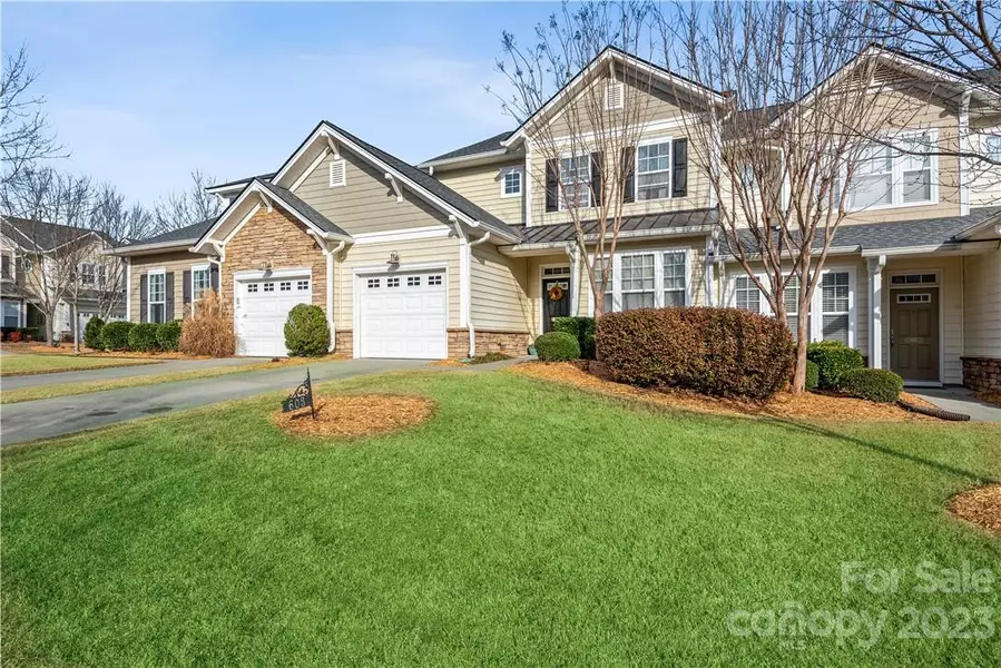 603 Pine Links DR, Tega Cay, SC 29708