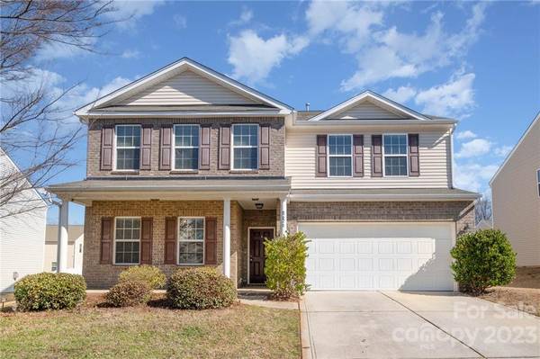 8626 Heartleaf RD, Charlotte, NC 28227