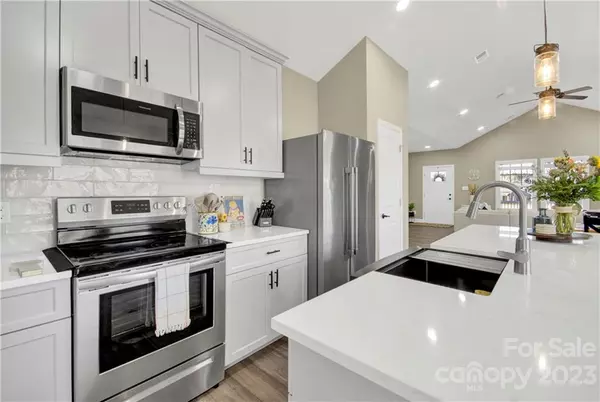 Vale, NC 28168,1310 Western Hills LN