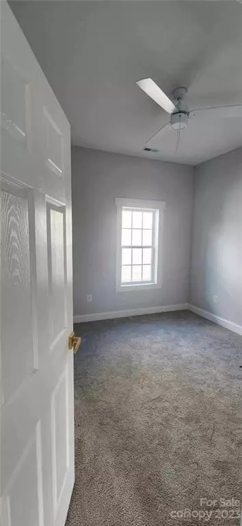 Salisbury, NC 28144,903 Long ST