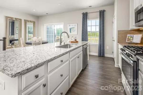 Fort Mill, SC 29715,2516 Grantham Place DR #1001 B