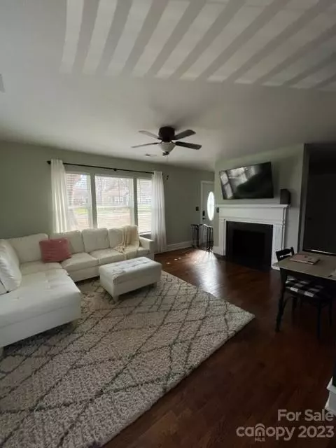Gastonia, NC 28054,405 Oakdale ST