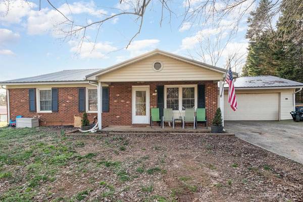 156 Mapleleaf RD,  Statesville,  NC 28625