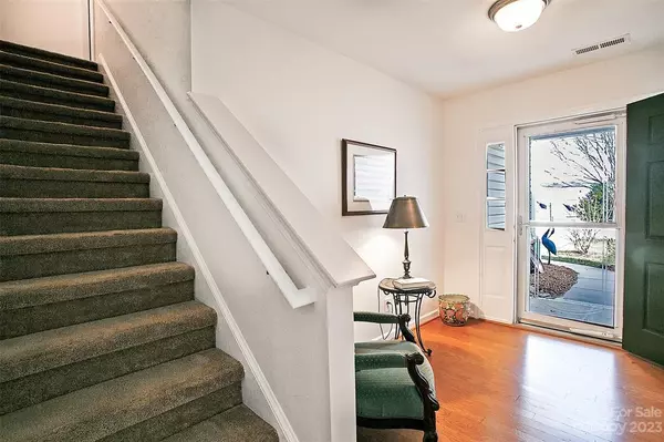Weaverville, NC 28787,26 Loftin ST