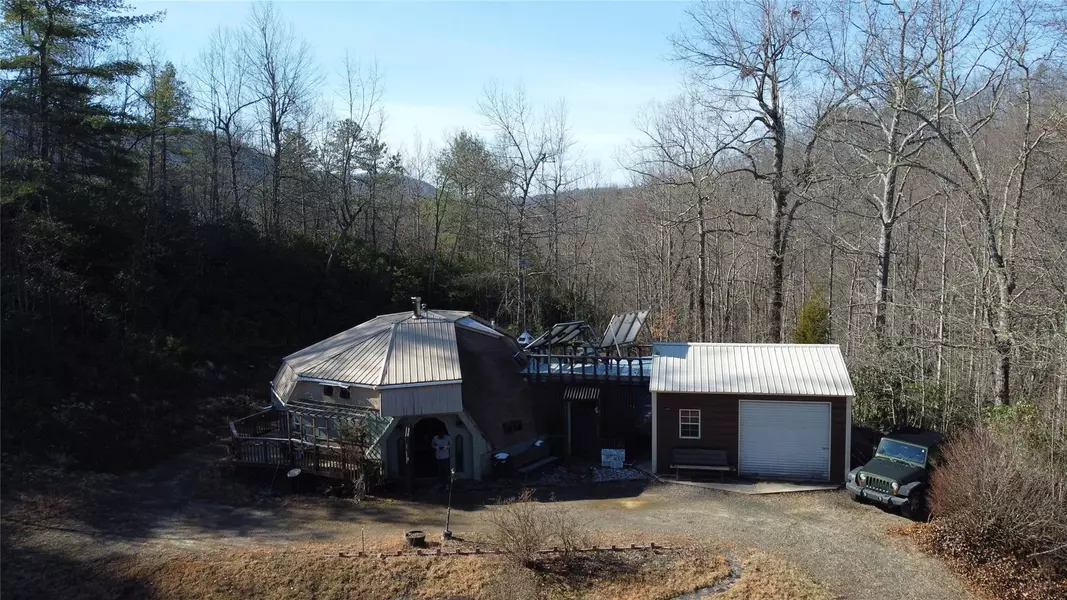 12 Bird Creek RD, Black Mountain, NC 28711