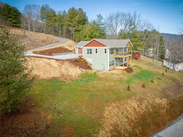 Waynesville, NC 28786,88 Aster Ridge DR