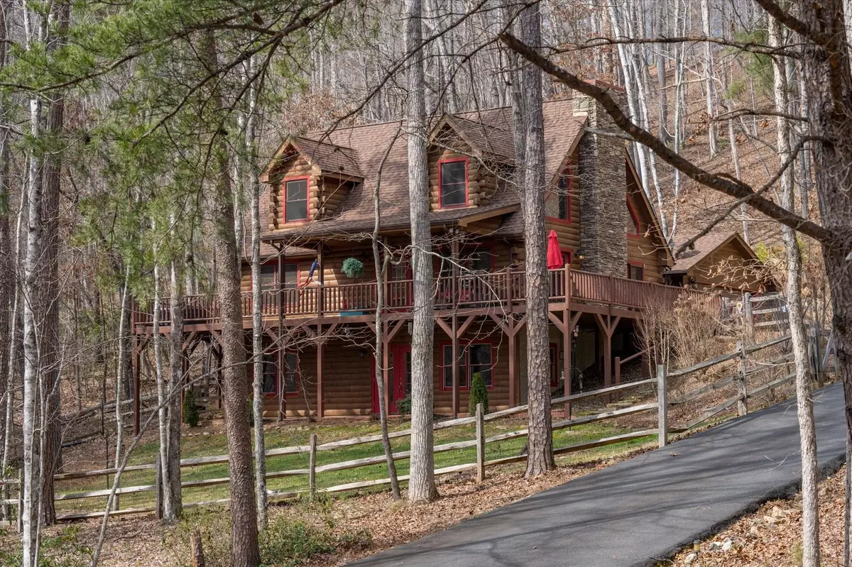 Lake Lure, NC 28746,123 Melrose CT