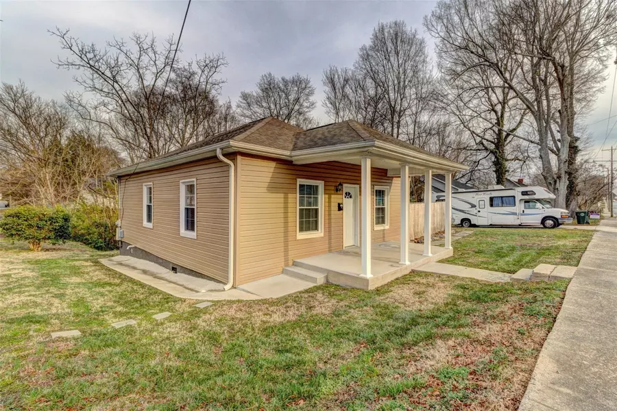 301 S Mountain ST, Cherryville, NC 28021