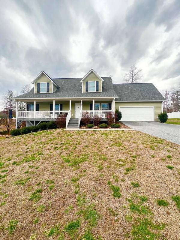 2225 South RD, Morganton, NC 28655