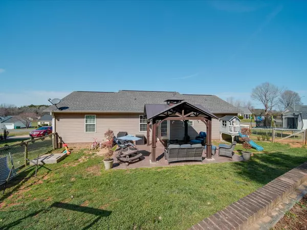 Oakboro, NC 28129,649 Faith ST
