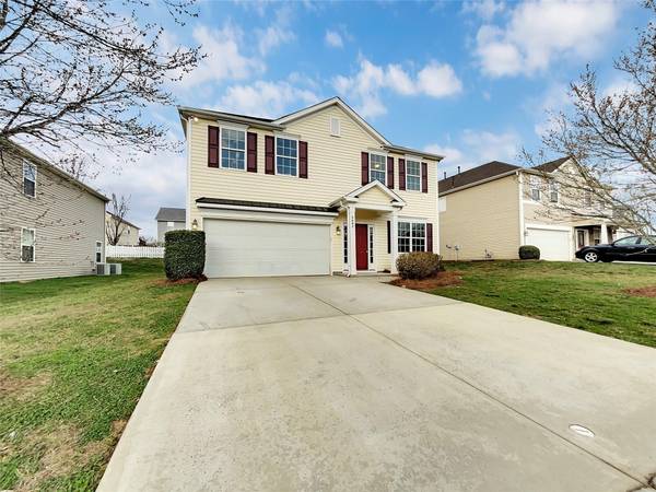 6682 Cheltenham LN, Harrisburg, NC 28075