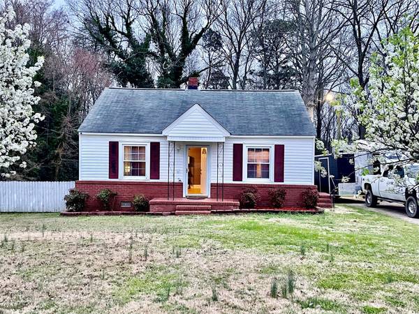 211 St Michaels AVE, Great Falls, SC 29055