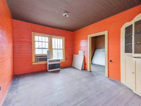 Rutherfordton, NC 28139,407 Railroad AVE