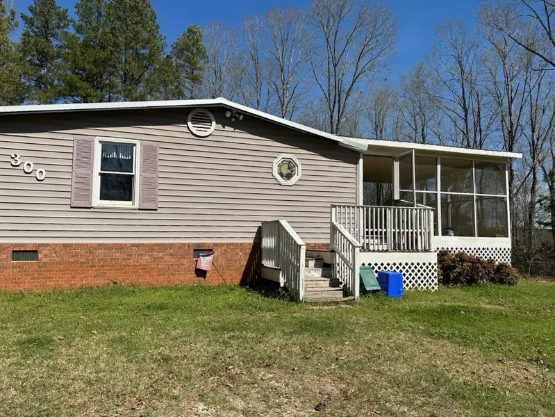 300 Canadian DR, Mcconnells, SC 29726