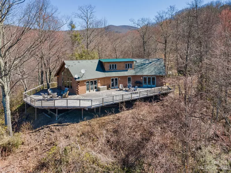 181 Redwood TRL, Maggie Valley, NC 28751