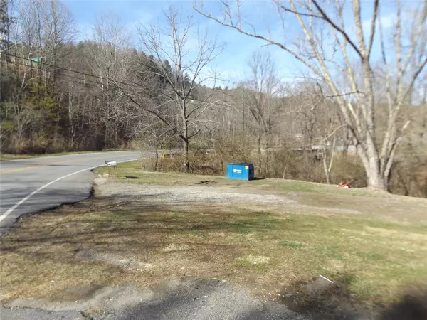 Weaverville, NC 28787,943 Old Mars Hill HWY