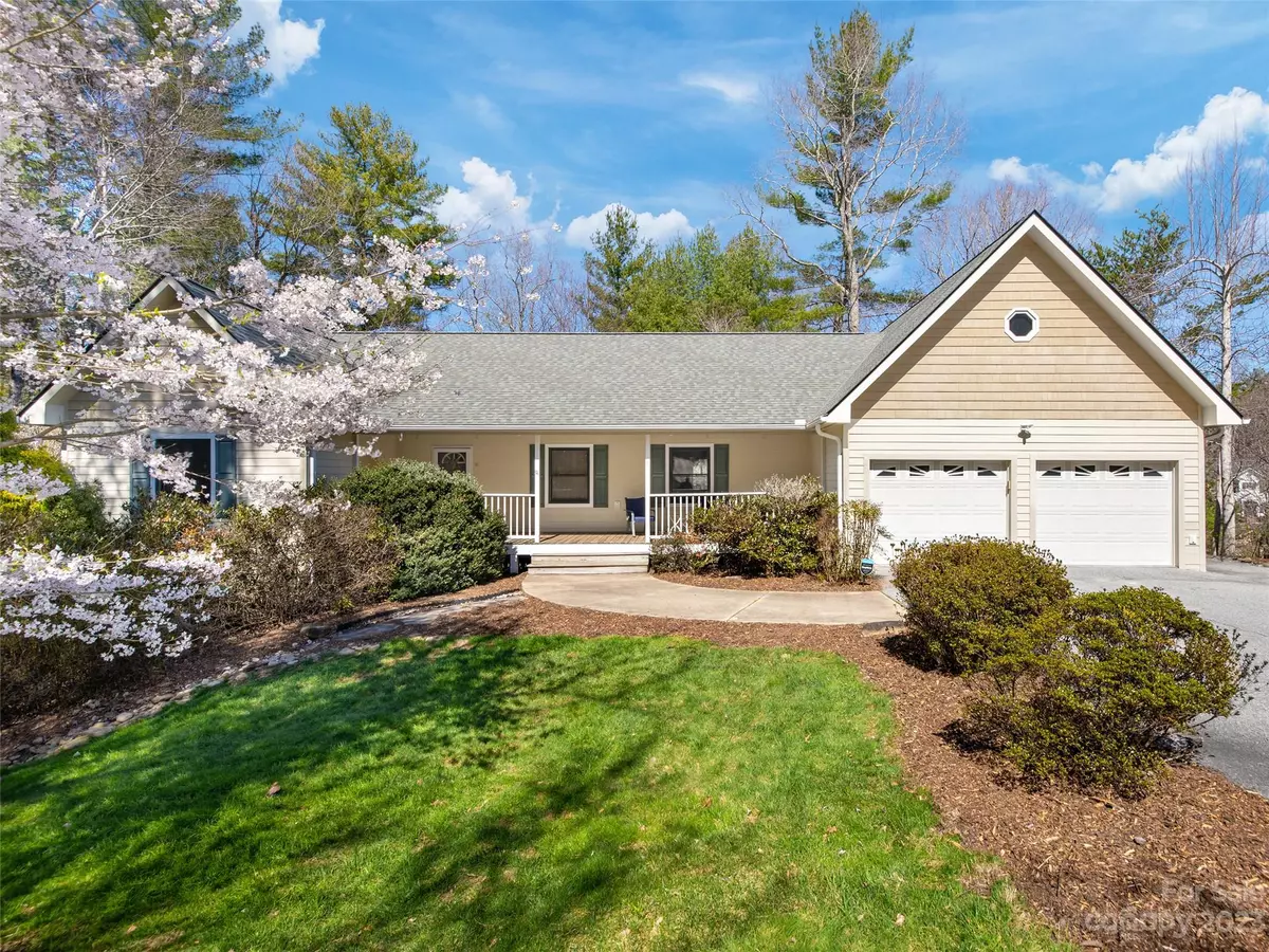 Fairview, NC 28730,11 Madelyn LN